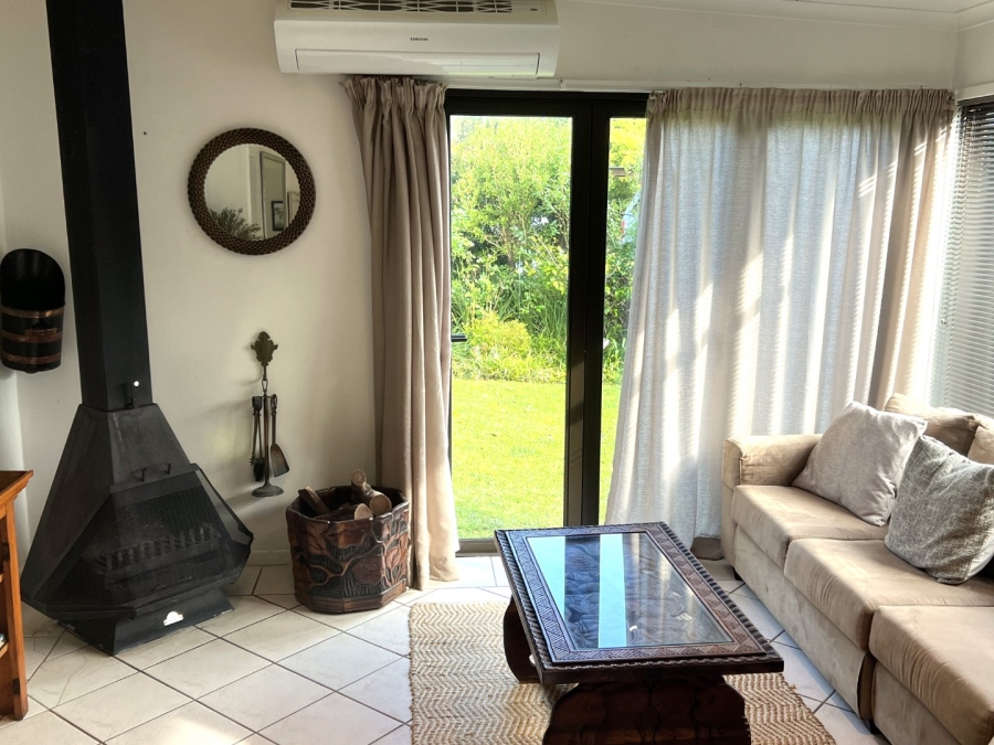 2 Bedroom Property for Sale in Harkerville A H Western Cape